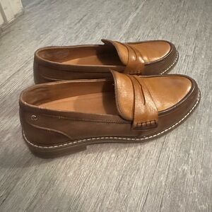 Pikolinos Classic Brown Loafers for women